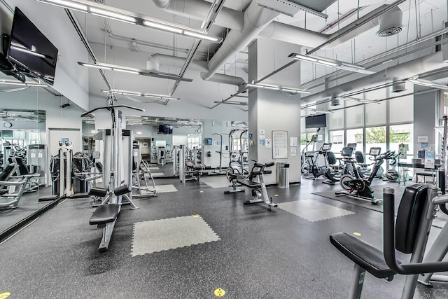 655 W Irving Park Rd Unit 4212, Chicago, IL 60613 - workout area featuring a towering ceiling