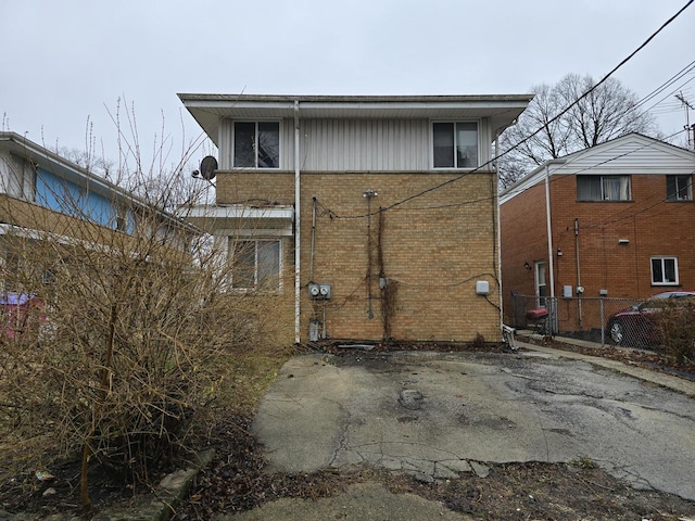 1737 Mcdaniel Ave Unit B, Evanston, IL 60201 - rear view of house with brick siding