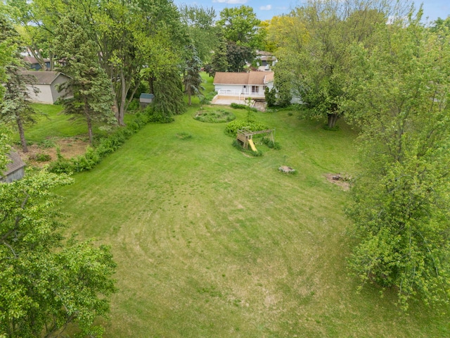 742 Crest Ave, Schaumburg, IL 60193 - view of green lawn