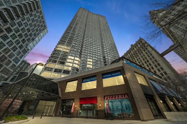 405 N Wabash Ave Unit 502, Chicago, IL 60611 - view of building exterior