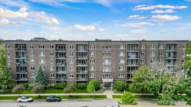 1327 Brown St Unit 206, Des Plaines, IL 60016 - view of apartment building / complex