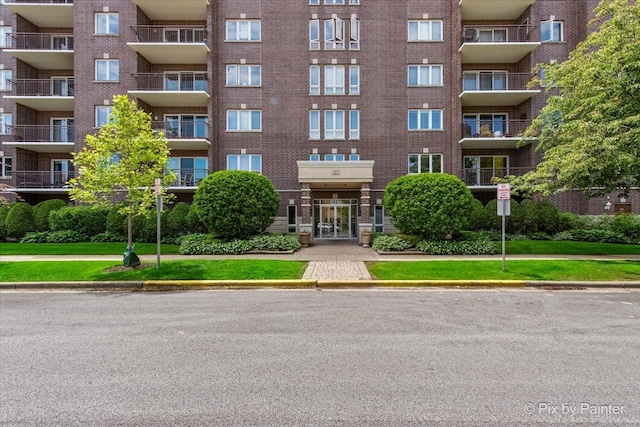 1327 Brown St Unit 206, Des Plaines, IL 60016 - view of apartment building / complex