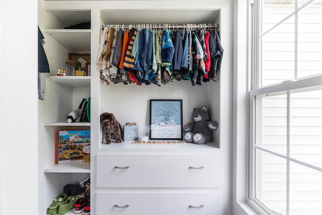 86 E Hummingbird Ave, Cortland, IL 60112 - view of closet