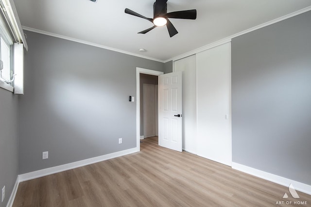 16568 Plainview Dr, Markham, IL 60428 - spare room featuring wood finished floors, ceiling fan, crown molding, and baseboards