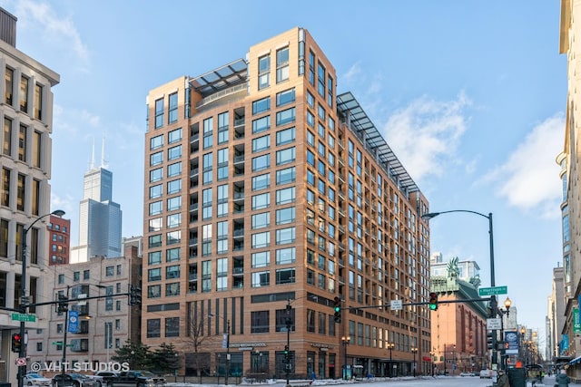 520 S State St Unit 614, Chicago, IL 60605 - view of property with a city view