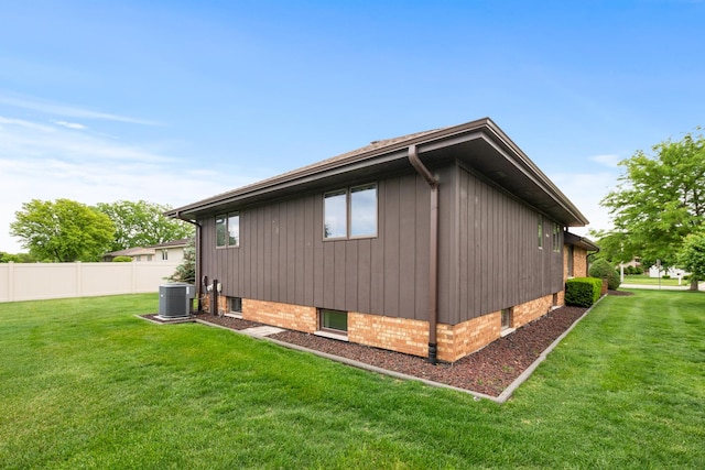 7618 W 157th St, Orland Park, IL 60462 - view of property exterior featuring central AC unit