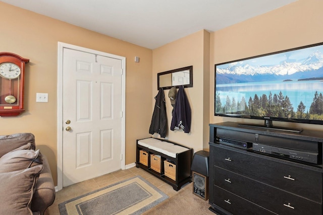 129 S Hammes Ave, Joliet, IL 60436 - mudroom featuring light tile patterned flooring