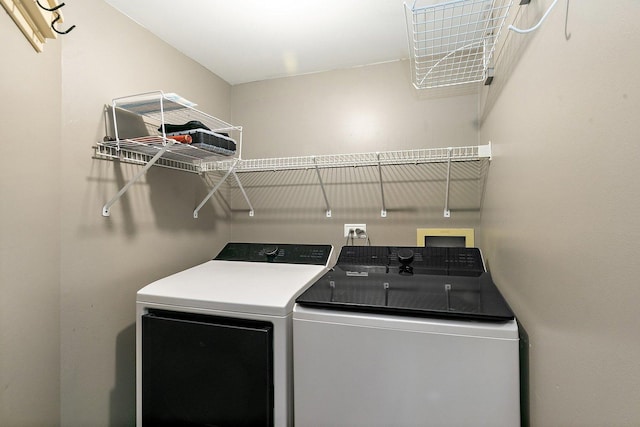 325 Indian Ridge Trl, Wauconda, IL 60084 - washroom featuring washing machine and clothes dryer