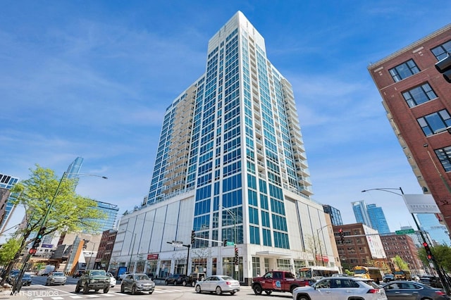 757 N Orleans St Unit 711, Chicago, IL 60654 - view of building exterior
