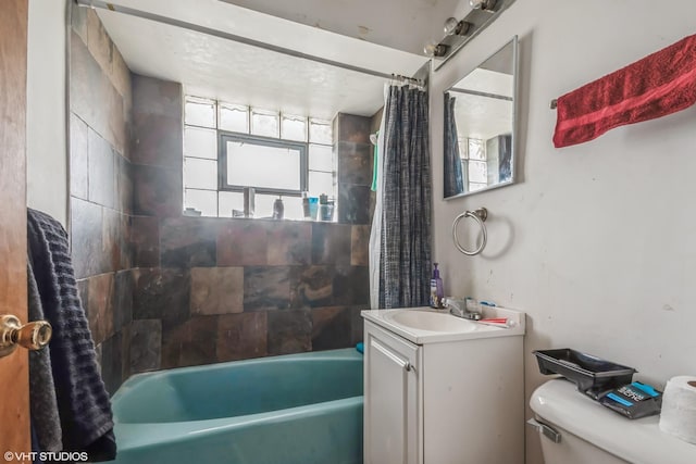 32 E 137th St, Riverdale, IL 60827 - bathroom with vanity, shower / bath combination with curtain, and toilet