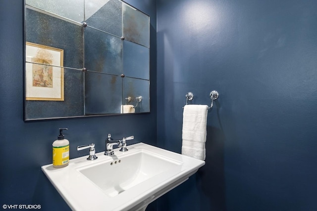 506 Westgate Rd, Deerfield, IL 60015 - bathroom featuring a sink