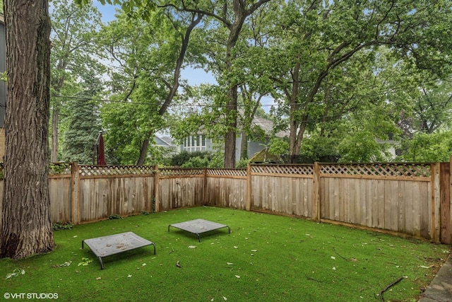 506 Westgate Rd, Deerfield, IL 60015 - view of yard