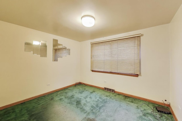 6636 S Rockwell St, Chicago, IL 60629 - empty room with carpet flooring and baseboards