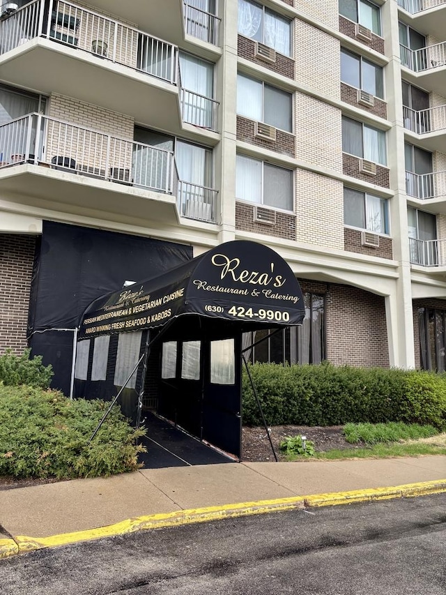 40 N Tower Rd Unit 14B, Oak Brook, IL 60523 - view of apartment building / complex