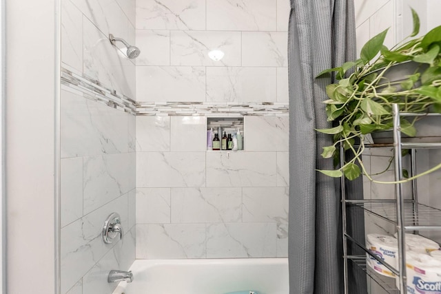 3340 W Polk St, Chicago, IL 60624 - bathroom with shower / bathtub combination with curtain