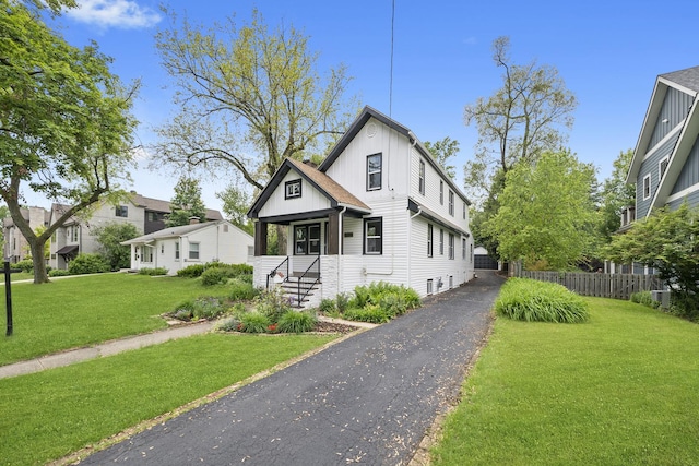 504 Newton Ave, Glen Ellyn, IL 60137 - view of front of property with board and batten siding