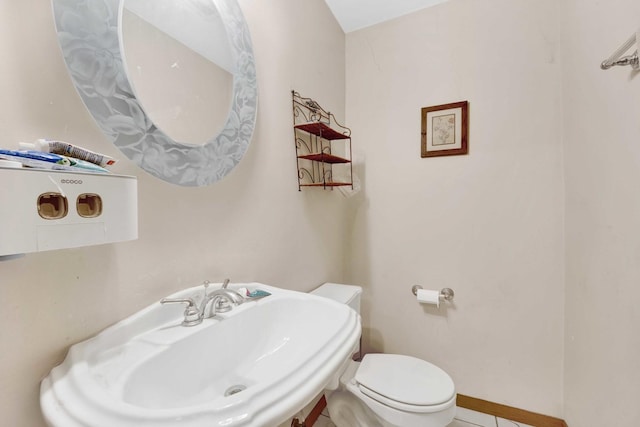 1499 Raven Dr, Bolingbrook, IL 60490 - half bath featuring a sink and toilet