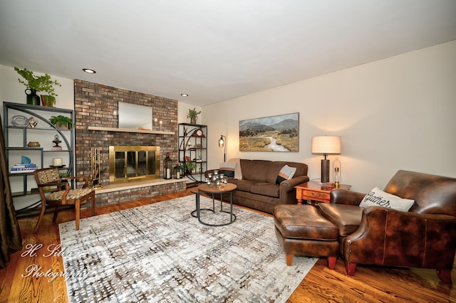 1402 Winaki Trl, Algonquin, IL 60102 - living area with wood finished floors, a fireplace, and recessed lighting