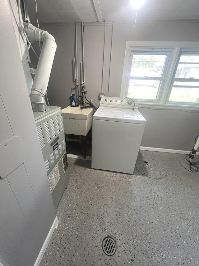 16759 Forest View Dr, Tinley Park, IL 60477 - laundry area with washer / clothes dryer and baseboards