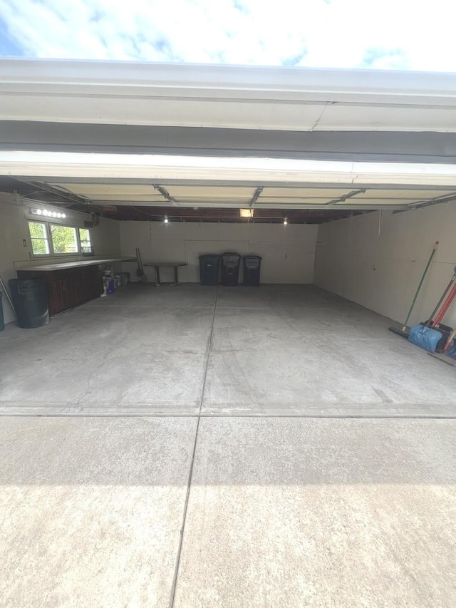 16759 Forest View Dr, Tinley Park, IL 60477 - view of garage