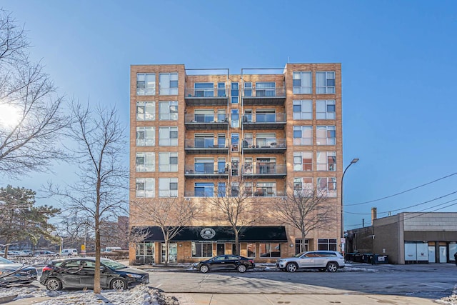 1572 N Maple Ave Unit 401, Evanston, IL 60201 - view of apartment building / complex