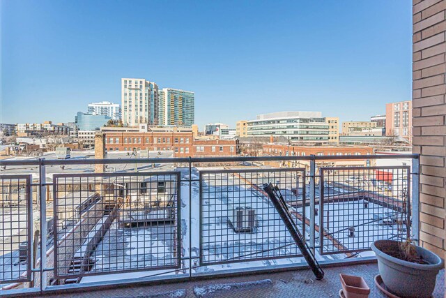 1572 N Maple Ave Unit 401, Evanston, IL 60201 - balcony with a city view