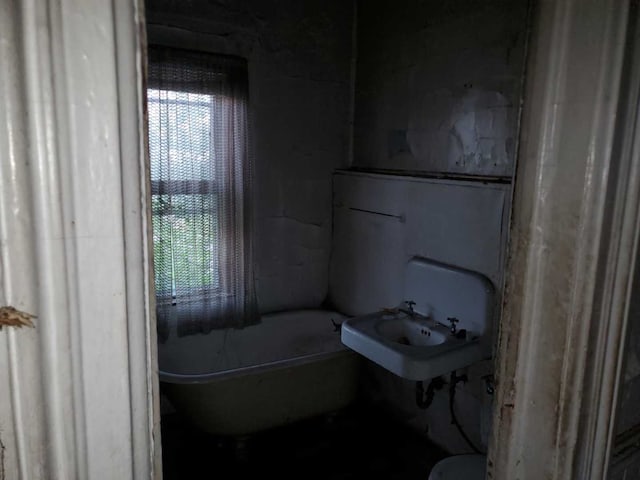 638 W 47th St, Chicago, IL 60609 - bathroom featuring toilet