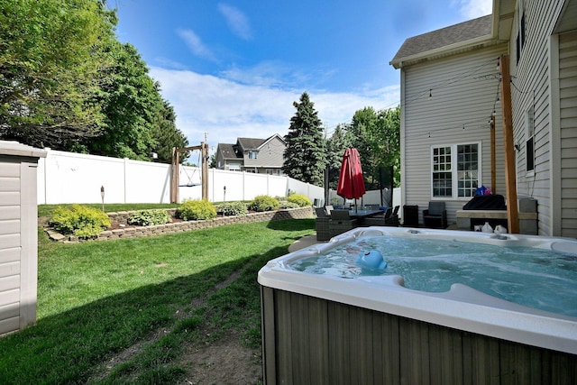 1422 Deer Creek Ln, Lake In The Hills, IL 60156 - view of yard featuring a hot tub