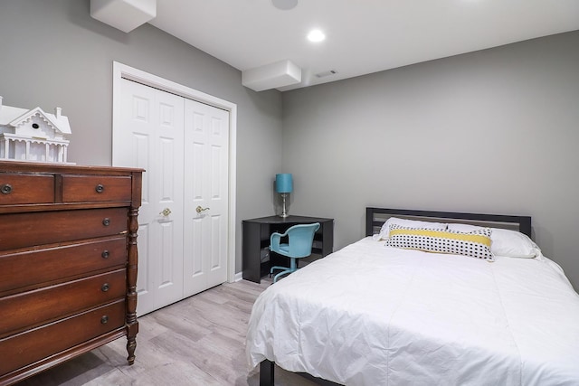 3536 Scottsdale Cir, Naperville, IL 60564 - bedroom with light wood finished floors and a closet