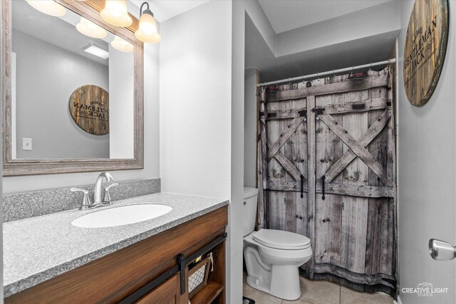 303 Meadows Dr, Sugar Grove, IL 60554 - full bath featuring vanity, toilet, tile patterned flooring, and a shower with curtain