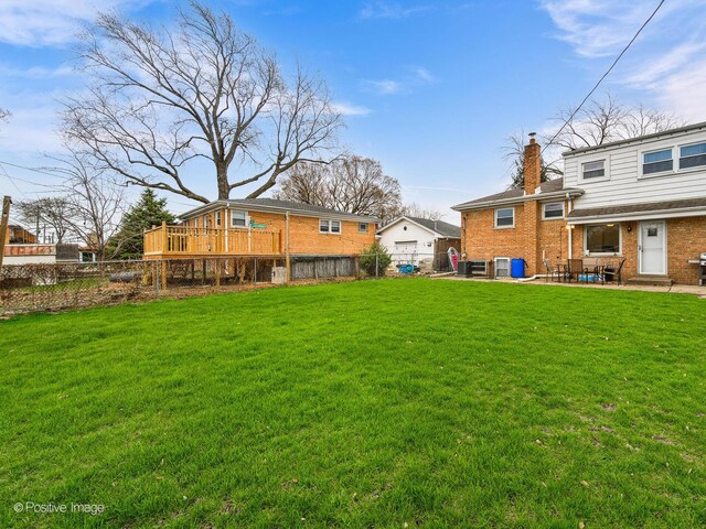 4048 W 105th St, Oak Lawn, IL 60453 - view of yard featuring a patio