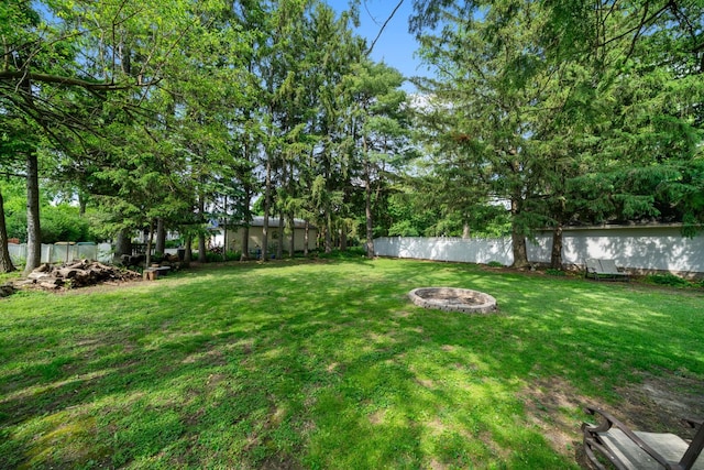 119 E 4th St, Sandwich, IL 60548 - view of yard