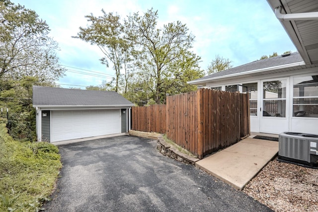202 S Pierce Ave, Wheaton, IL 60187 - detached garage with central AC