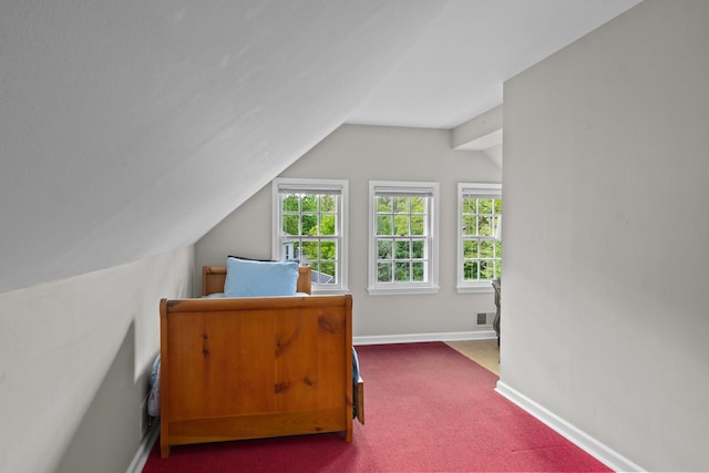 710 Longwood Dr, Lake Forest, IL 60045 - carpeted bedroom with lofted ceiling and baseboards