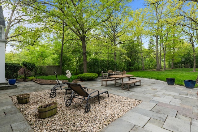 710 Longwood Dr, Lake Forest, IL 60045 - view of patio