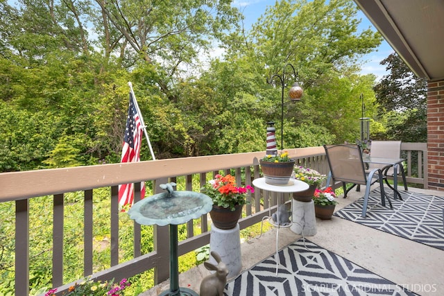 2S414 Emerald Green Dr Unit G, Warrenville, IL 60555 - view of balcony