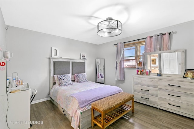17124 Langley Ave, South Holland, IL 60473 - bedroom featuring wood finished floors and baseboards