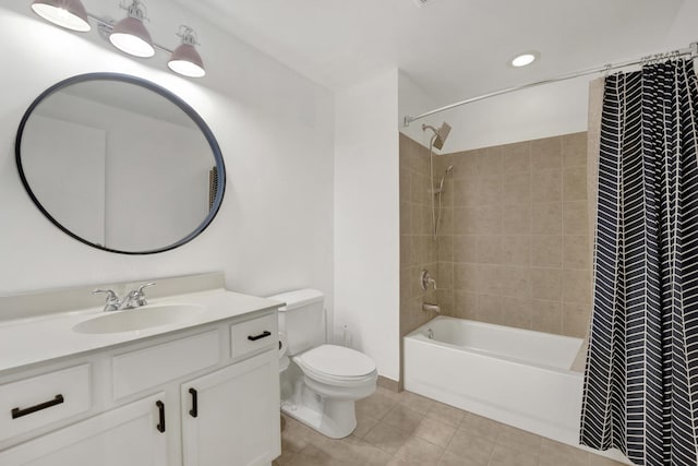 1110 W 15th St Unit 114, Chicago, IL 60608 - bathroom featuring shower / tub combo, vanity, toilet, and tile patterned floors