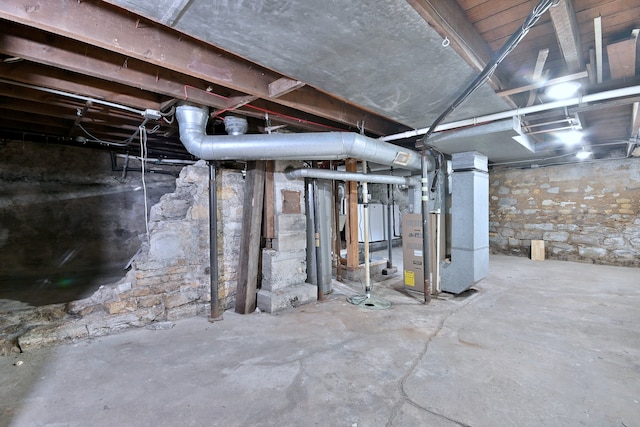 1021 Vine St, Joliet, IL 60435 - unfinished below grade area with heating unit