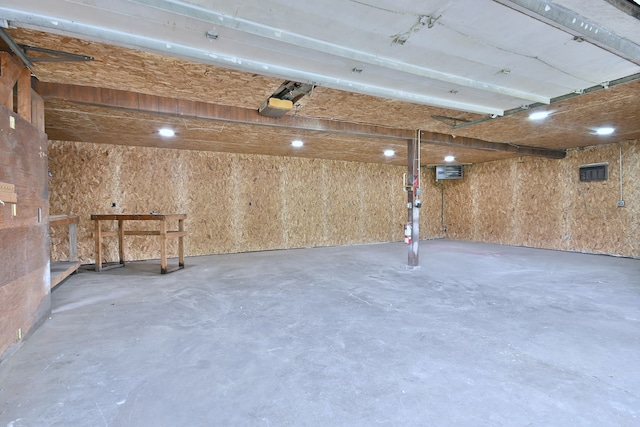 1021 Vine St, Joliet, IL 60435 - view of garage