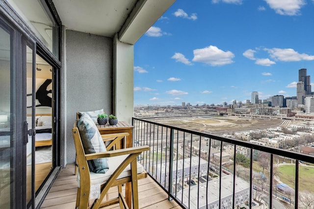 1530 S State St Unit 17B, Chicago, IL 60605 - balcony featuring a view of skyline