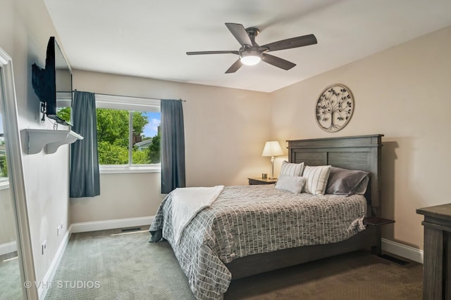 230 W Golfview Ter, Palatine, IL 60067 - bedroom featuring carpet flooring and ceiling fan