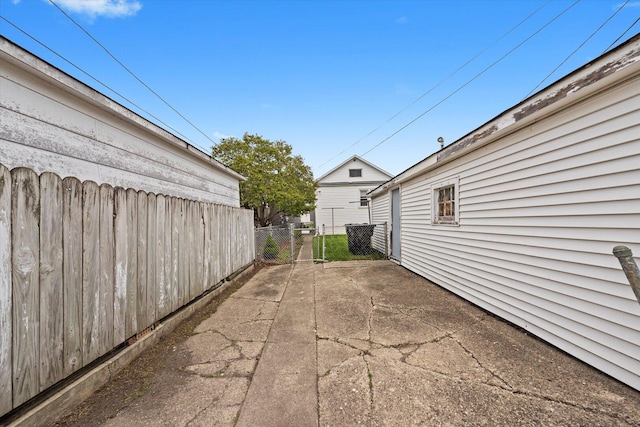 6141 W Peterson Ave, Chicago, IL 60646 - view of patio / terrace