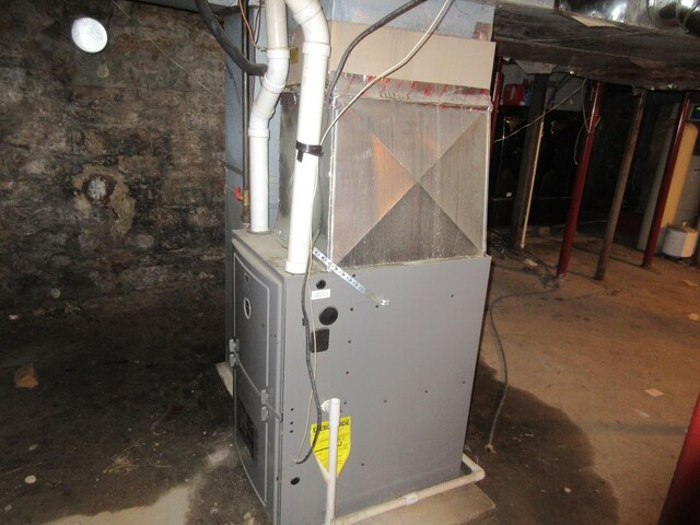 500 N Main Ave, Milledgeville, IL 61051 - photo 20