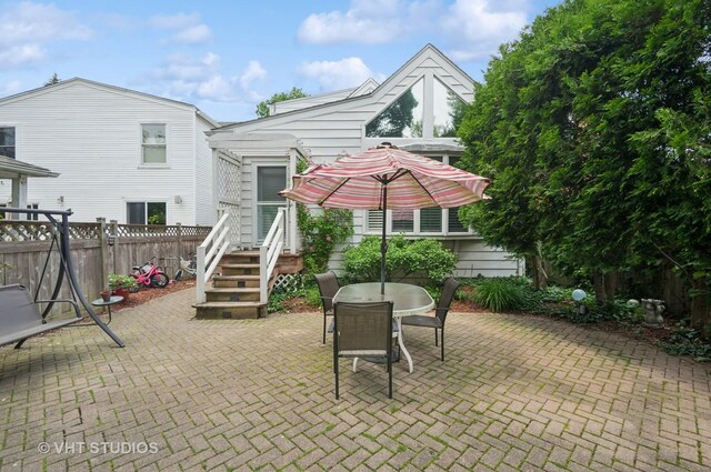 6209 N Legett Ave, Chicago, IL 60646 - view of patio with outdoor dining space