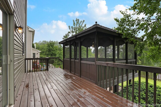 996 Highgate Ln, Grayslake, IL 60030 - wooden terrace with a sunroom