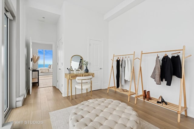 363 E Wacker Dr Unit 7501, Chicago, IL 60601 - mudroom with wood finished floors and baseboards