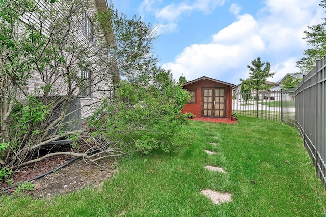 19415 Lisadell Dr, Tinley Park, IL 60487 - view of yard featuring an outbuilding