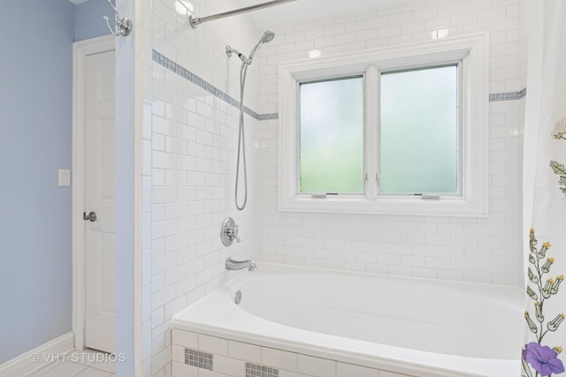 720 Beaver Rd, Glenview, IL 60025 - bathroom featuring shower / bath combo and baseboards