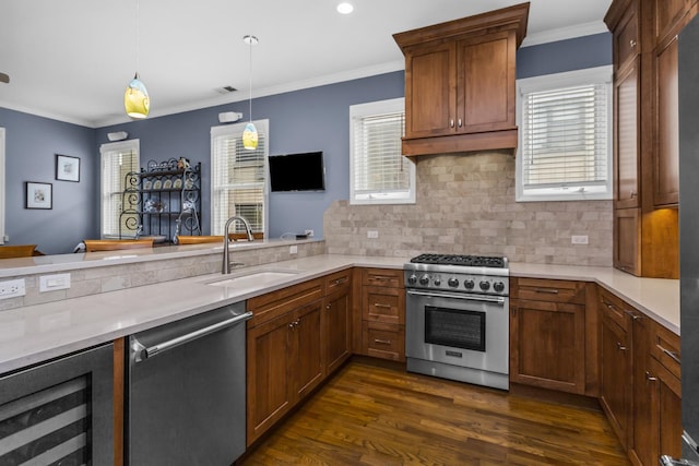 1237 W Farwell Ave Unit 2W, Chicago, IL 60626 - kitchen with stainless steel appliances, a sink, beverage cooler, dark wood-style flooring, and backsplash